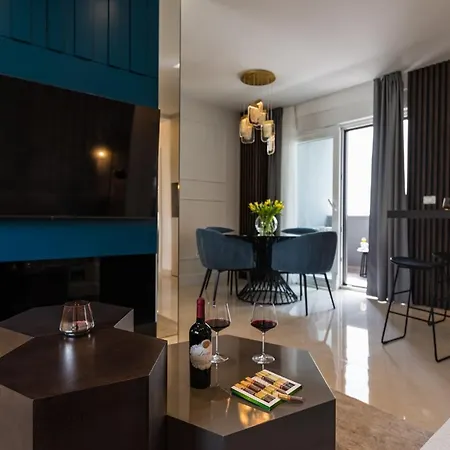 Luxury Apartamento *